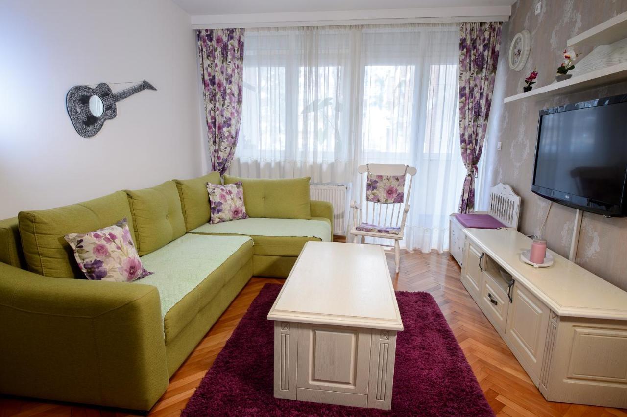 Apartman Centar Lux Valjevo Bagian luar foto